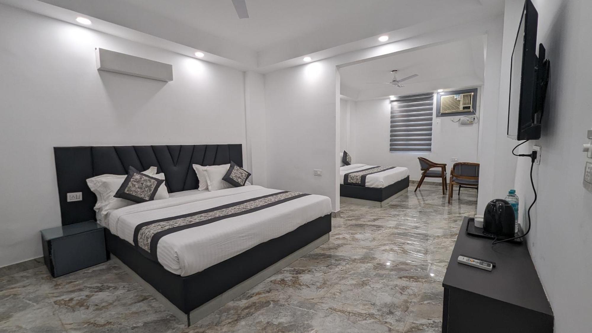 Hotel Green Vegas Faridabad Exterior photo